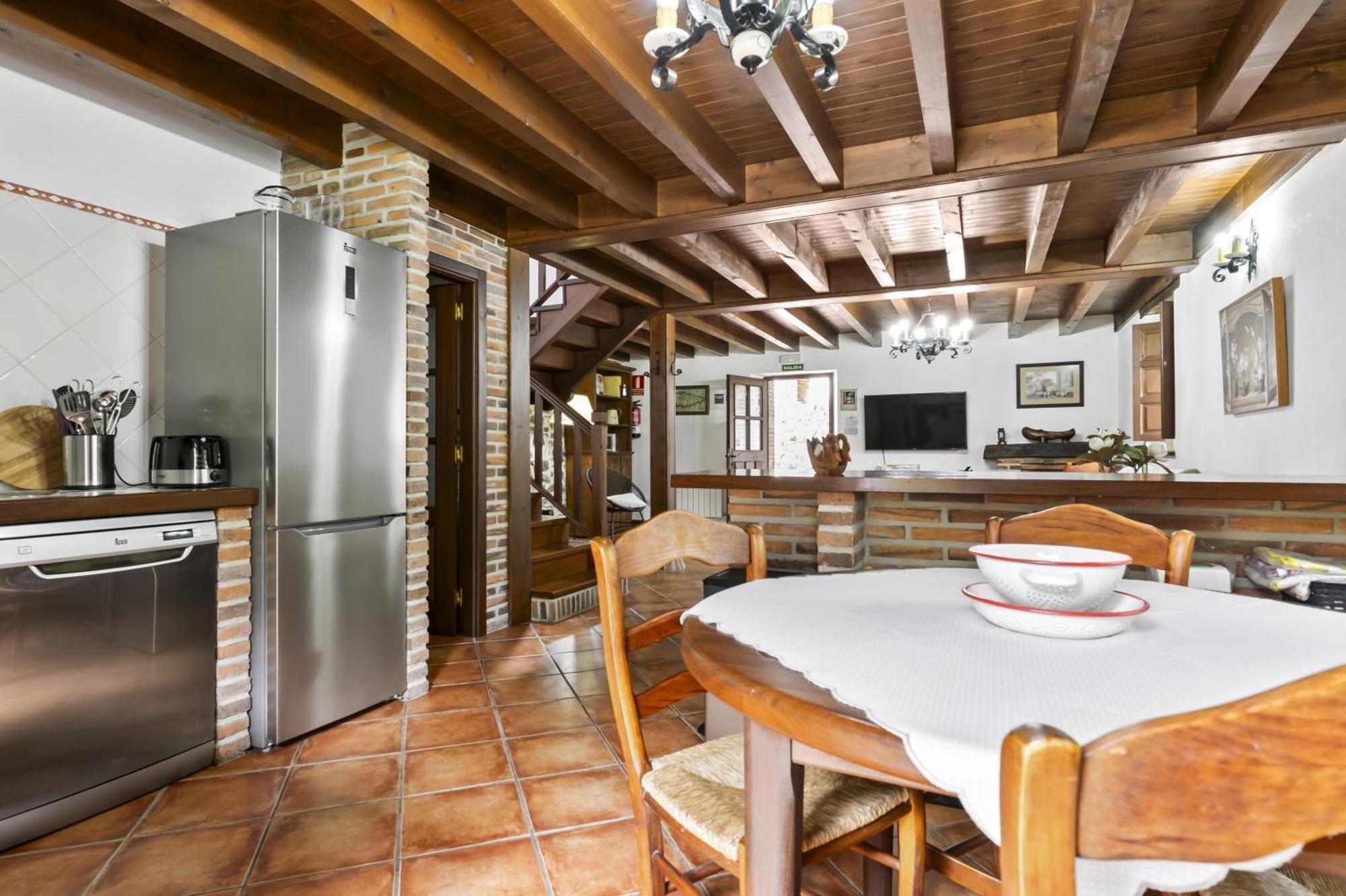 Casa De Aldea La Venta Los Probes Llanes Exteriör bild